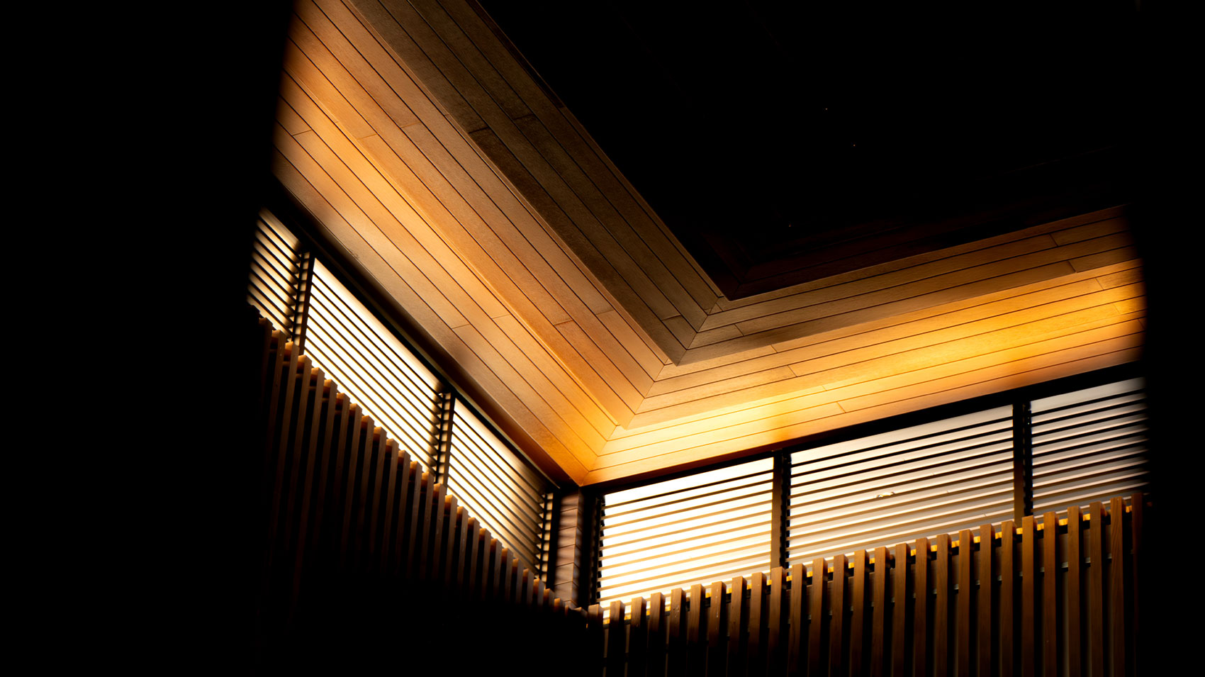 image by ReHolz